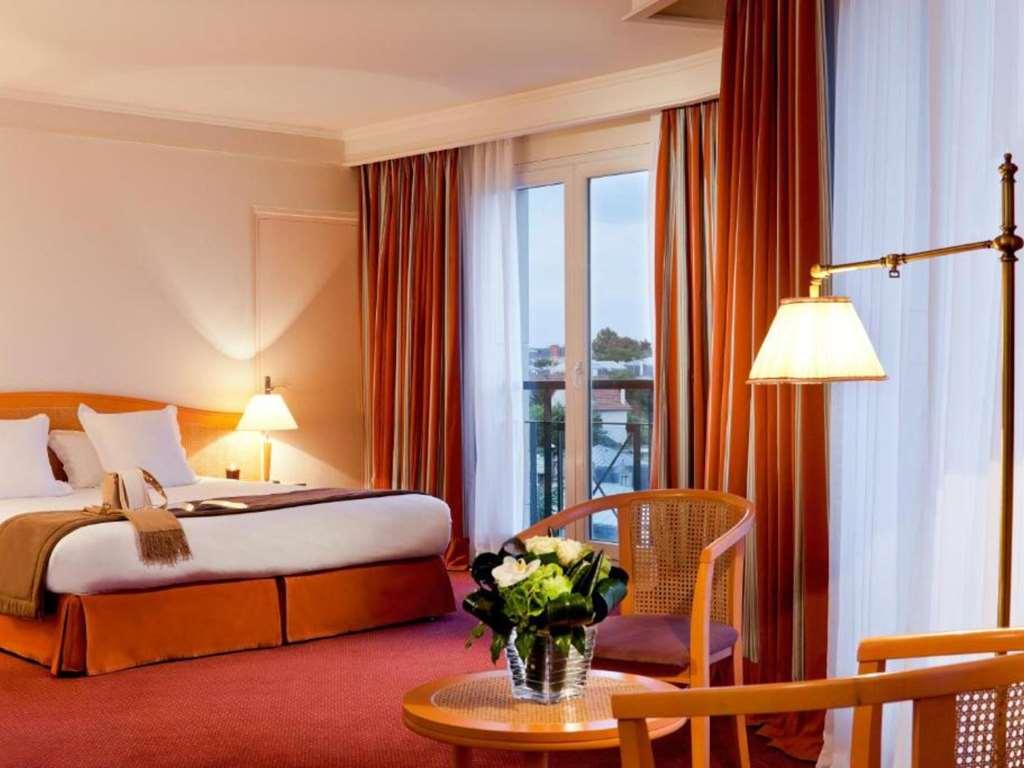 Hotel Barriere Le Grand Hotel Enghien-Les-Bains Δωμάτιο φωτογραφία